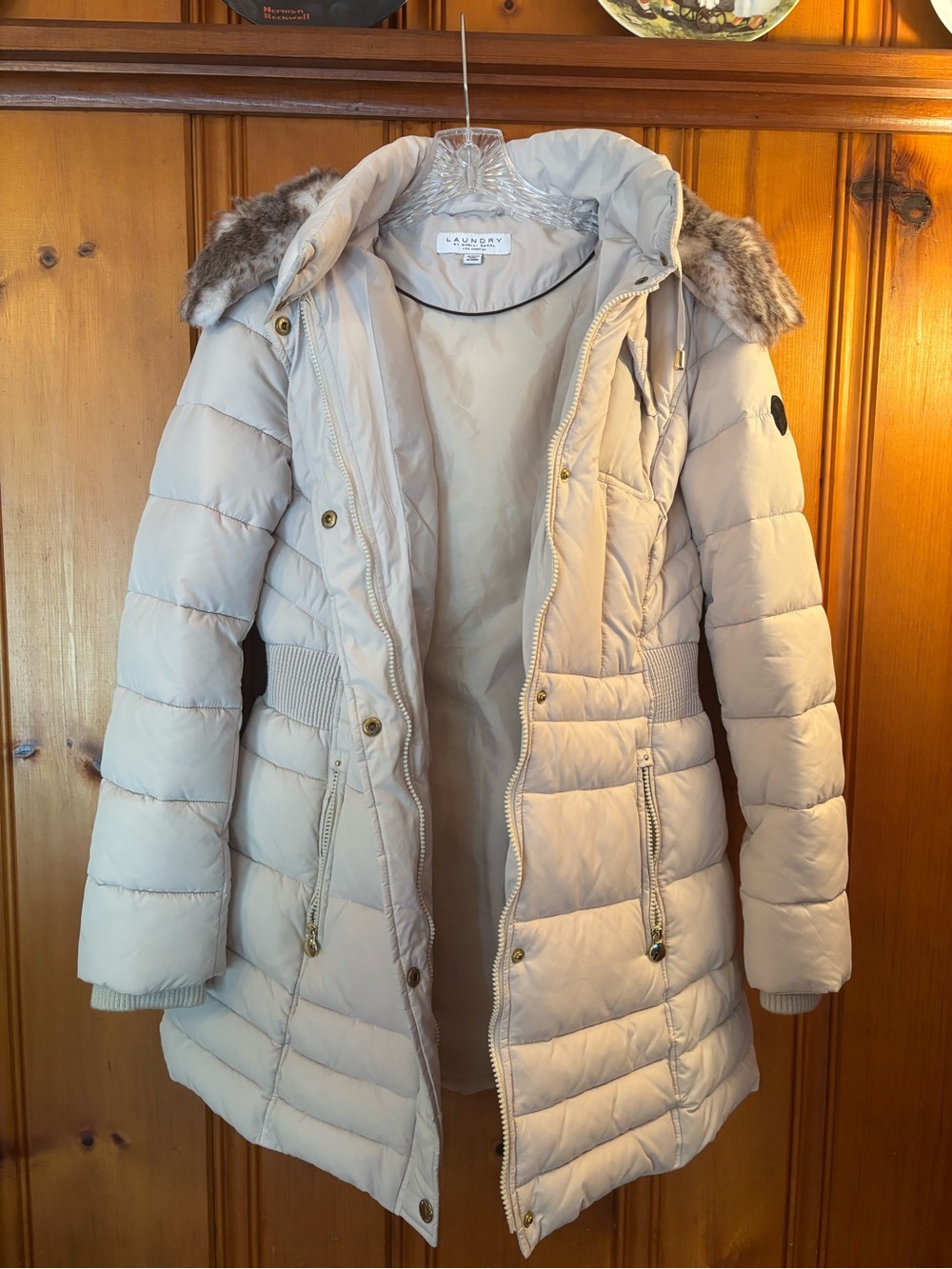 Laundry By Shelli Segal Cream Quilted Puffer Coat with Faux Fur Trim